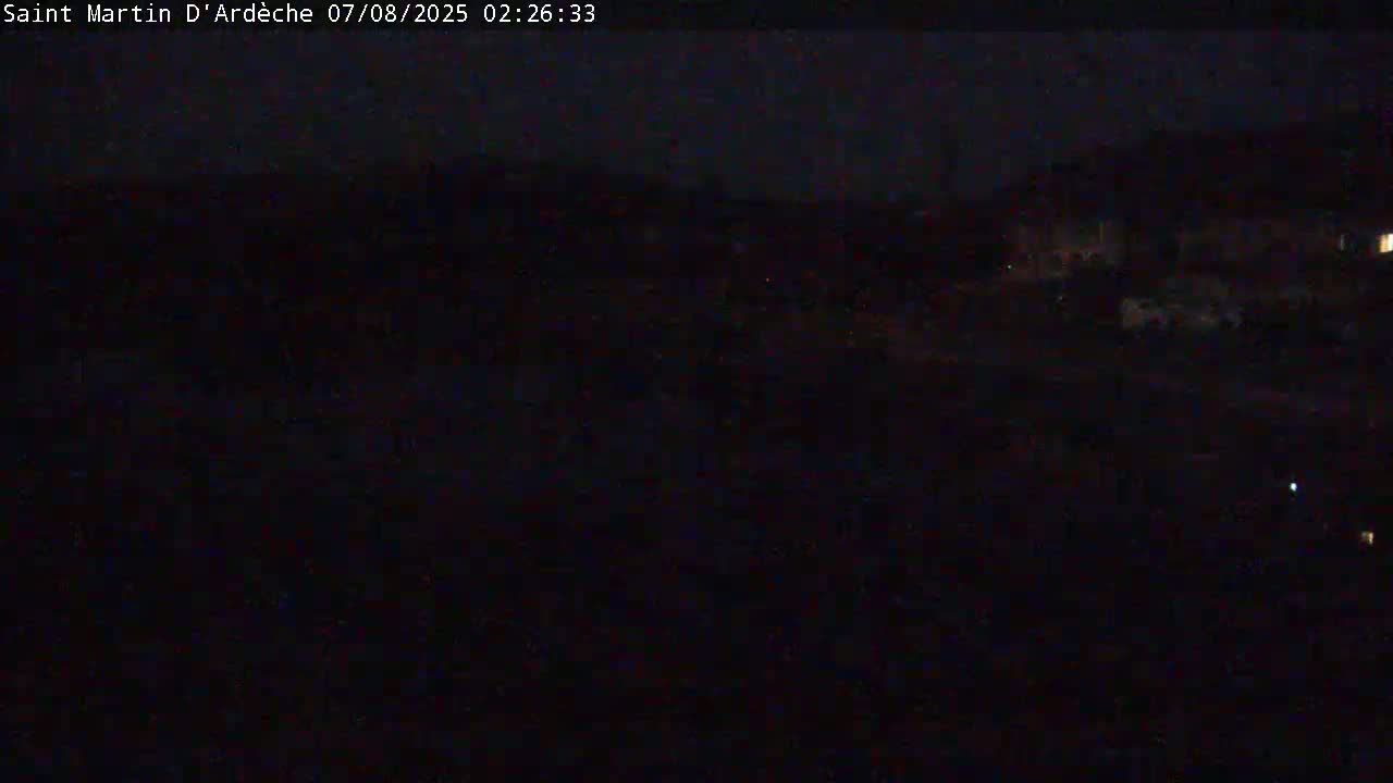 Saint Martin d'Ardèche Village & Ardeche River View Live Cam - Privas, Ardeche, Auvergne-Rhône-Alpes, France