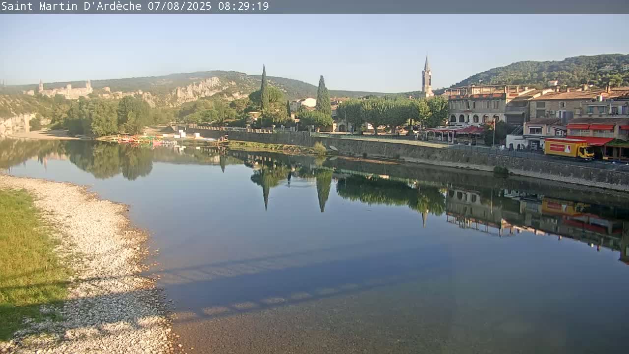 Saint Martin d'Ardèche Village & Ardeche River View Live Cam - Privas, Ardeche, Auvergne-Rhône-Alpes, France