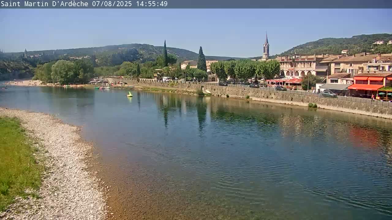 Saint Martin d'Ardèche Village & Ardeche River View Live Cam - Privas, Ardeche, Auvergne-Rhône-Alpes, France