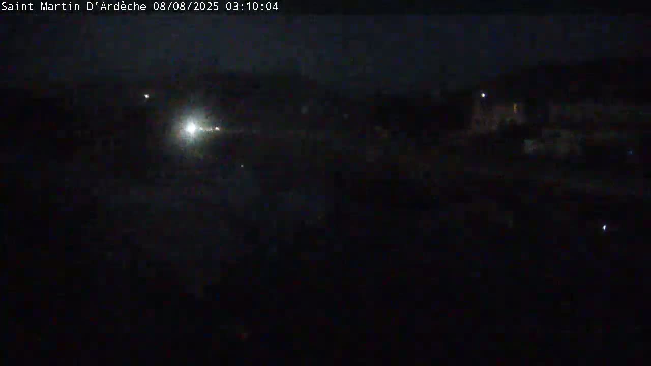 Saint Martin d'Ardèche Village & Ardeche River View Live Cam - Privas, Ardeche, Auvergne-Rhône-Alpes, France