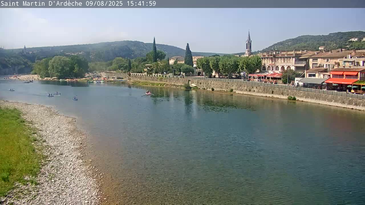 Saint Martin d'Ardèche Village & Ardeche River View Live Cam - Privas, Ardeche, Auvergne-Rhône-Alpes, France