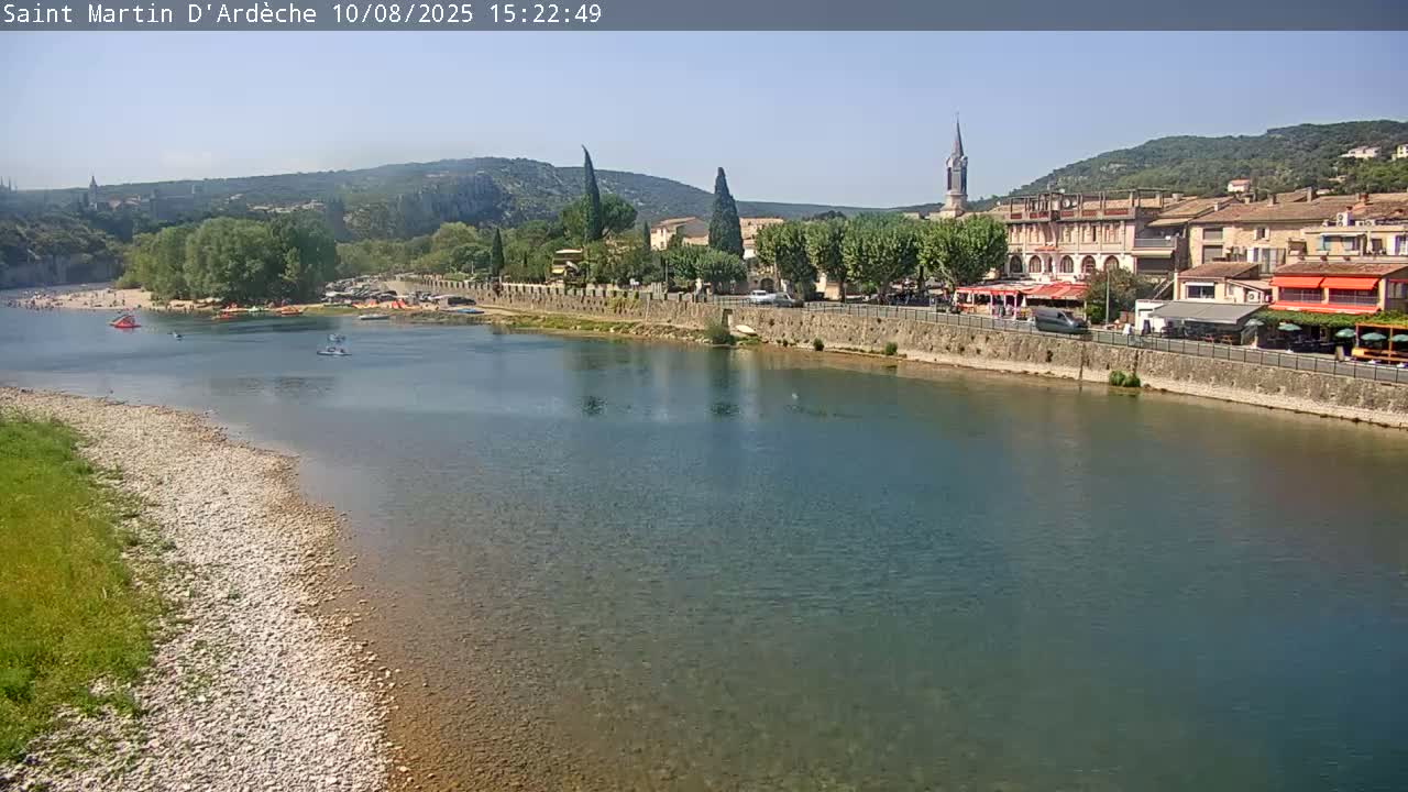 Saint Martin d'Ardèche Village & Ardeche River View Live Cam - Privas, Ardeche, Auvergne-Rhône-Alpes, France