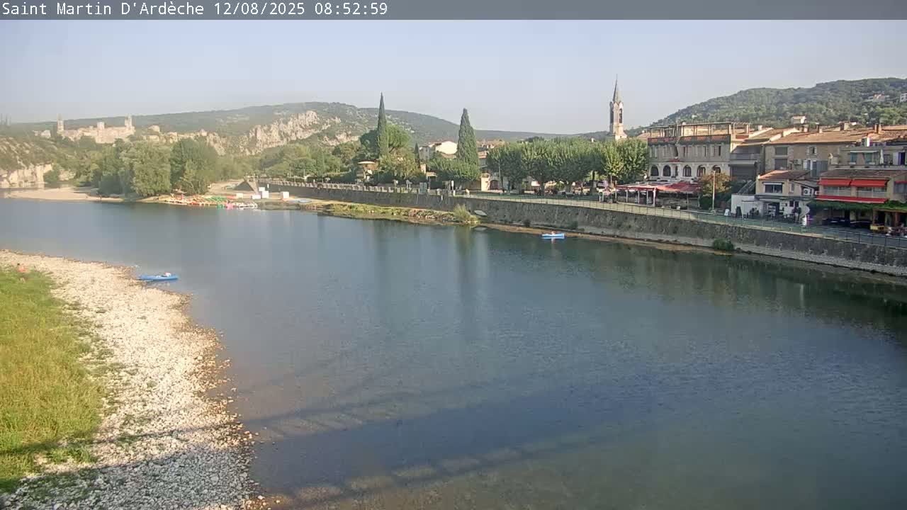 Saint Martin d'Ardèche Village & Ardeche River View Live Cam - Privas, Ardeche, Auvergne-Rhône-Alpes, France