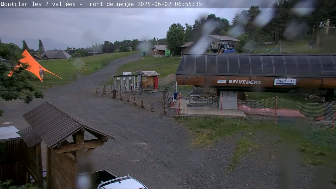 Saint Jaen, Montclar Station les 2 Vallées ( Station the 2 Valleys) & Hotel Area Live Cam - Digne-les-Bains, 	Alpes-de-Haute-Provence, Provence-Alpes-Côte d’Azur, France