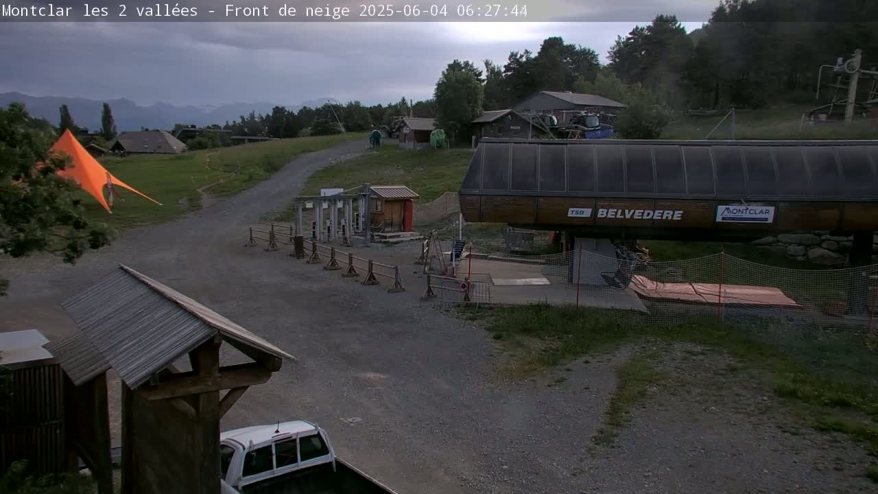 Saint Jaen, Montclar Station les 2 Vallées ( Station the 2 Valleys) & Hotel Area Live Cam - Digne-les-Bains, 	Alpes-de-Haute-Provence, Provence-Alpes-Côte d’Azur, France