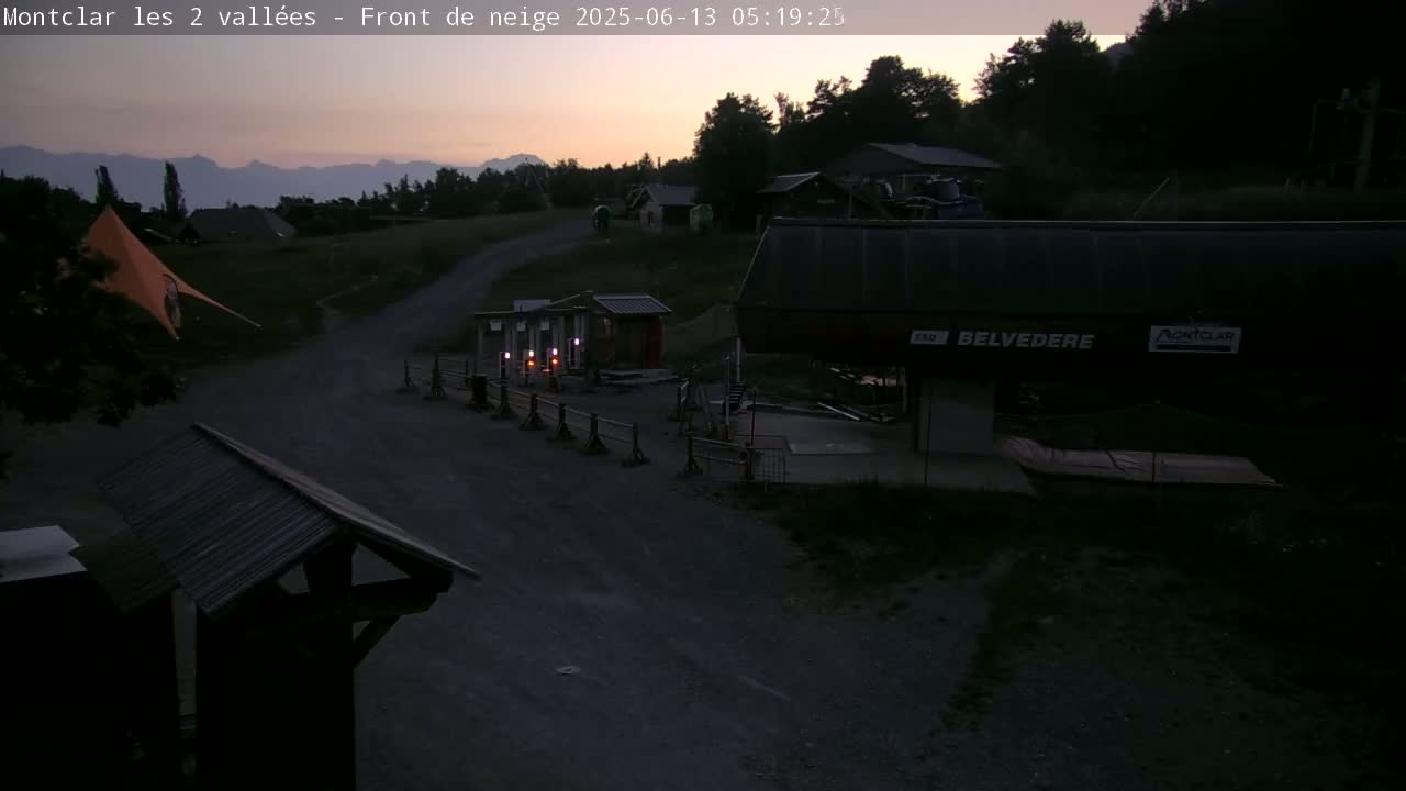 Saint Jaen, Montclar Station les 2 Vallées ( Station the 2 Valleys) & Hotel Area Live Cam - Digne-les-Bains, 	Alpes-de-Haute-Provence, Provence-Alpes-Côte d’Azur, France