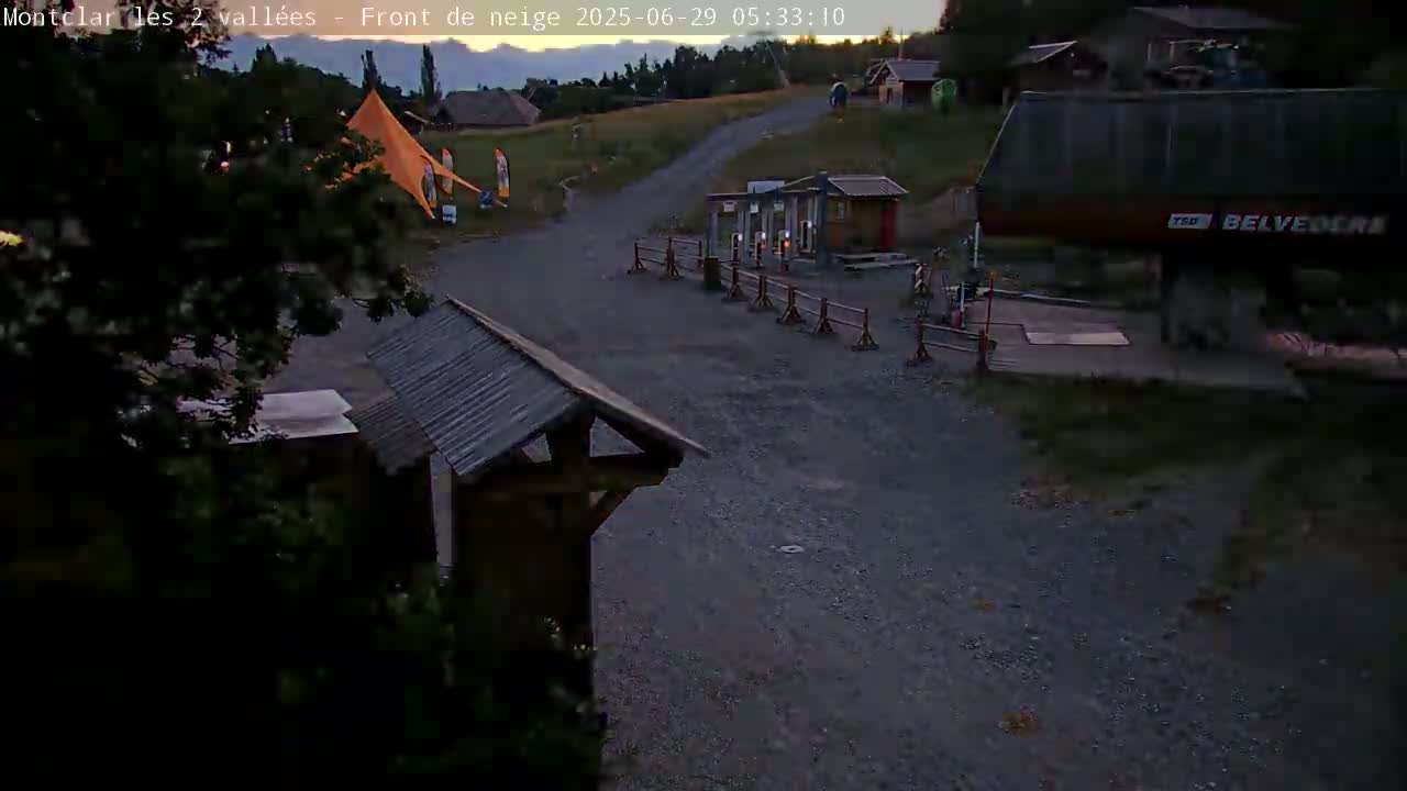 Saint Jaen, Montclar Station les 2 Vallées ( Station the 2 Valleys) & Hotel Area Live Cam - Digne-les-Bains, 	Alpes-de-Haute-Provence, Provence-Alpes-Côte d’Azur, France