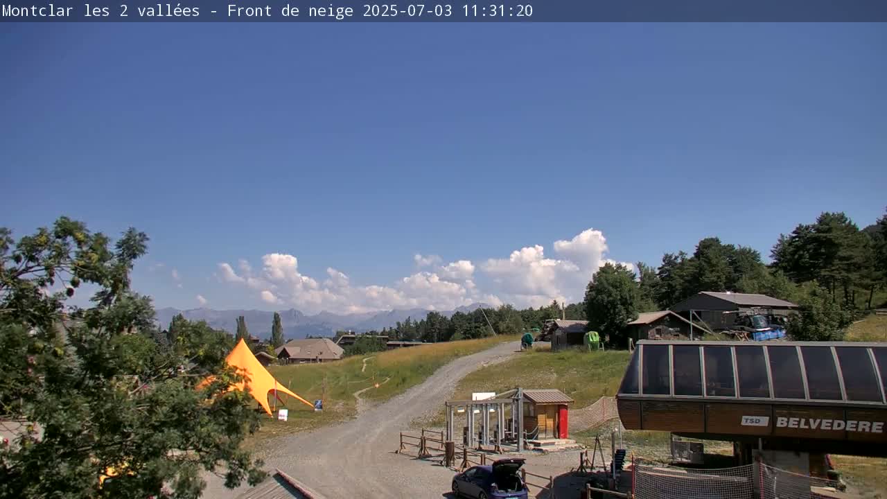 Saint Jaen, Montclar Station les 2 Vallées ( Station the 2 Valleys) & Hotel Area Live Cam - Digne-les-Bains, 	Alpes-de-Haute-Provence, Provence-Alpes-Côte d’Azur, France