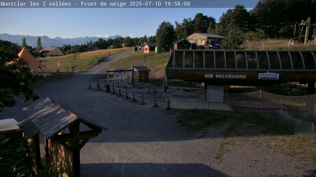 Saint Jaen, Montclar Station les 2 Vallées ( Station the 2 Valleys) & Hotel Area Live Cam - Digne-les-Bains, 	Alpes-de-Haute-Provence, Provence-Alpes-Côte d’Azur, France