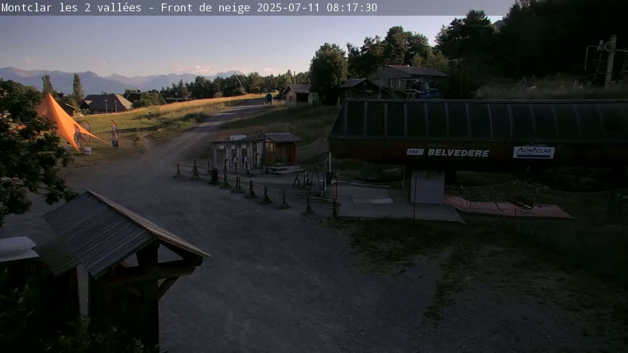 Saint Jaen, Montclar Station les 2 Vallées ( Station the 2 Valleys) & Hotel Area Live Cam - Digne-les-Bains, 	Alpes-de-Haute-Provence, Provence-Alpes-Côte d’Azur, France