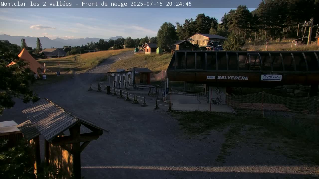 Saint Jaen, Montclar Station les 2 Vallées ( Station the 2 Valleys) & Hotel Area Live Cam - Digne-les-Bains, 	Alpes-de-Haute-Provence, Provence-Alpes-Côte d’Azur, France