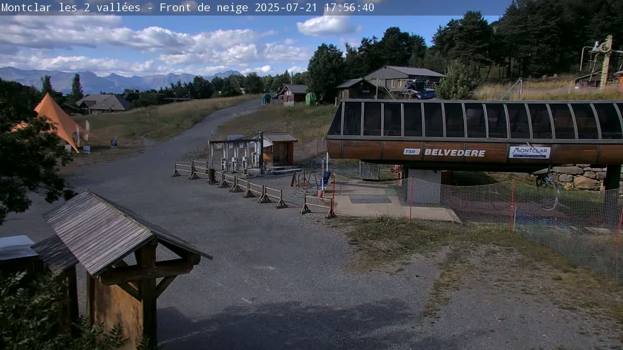 Saint Jaen, Montclar Station les 2 Vallées ( Station the 2 Valleys) & Hotel Area Live Cam - Digne-les-Bains, 	Alpes-de-Haute-Provence, Provence-Alpes-Côte d’Azur, France