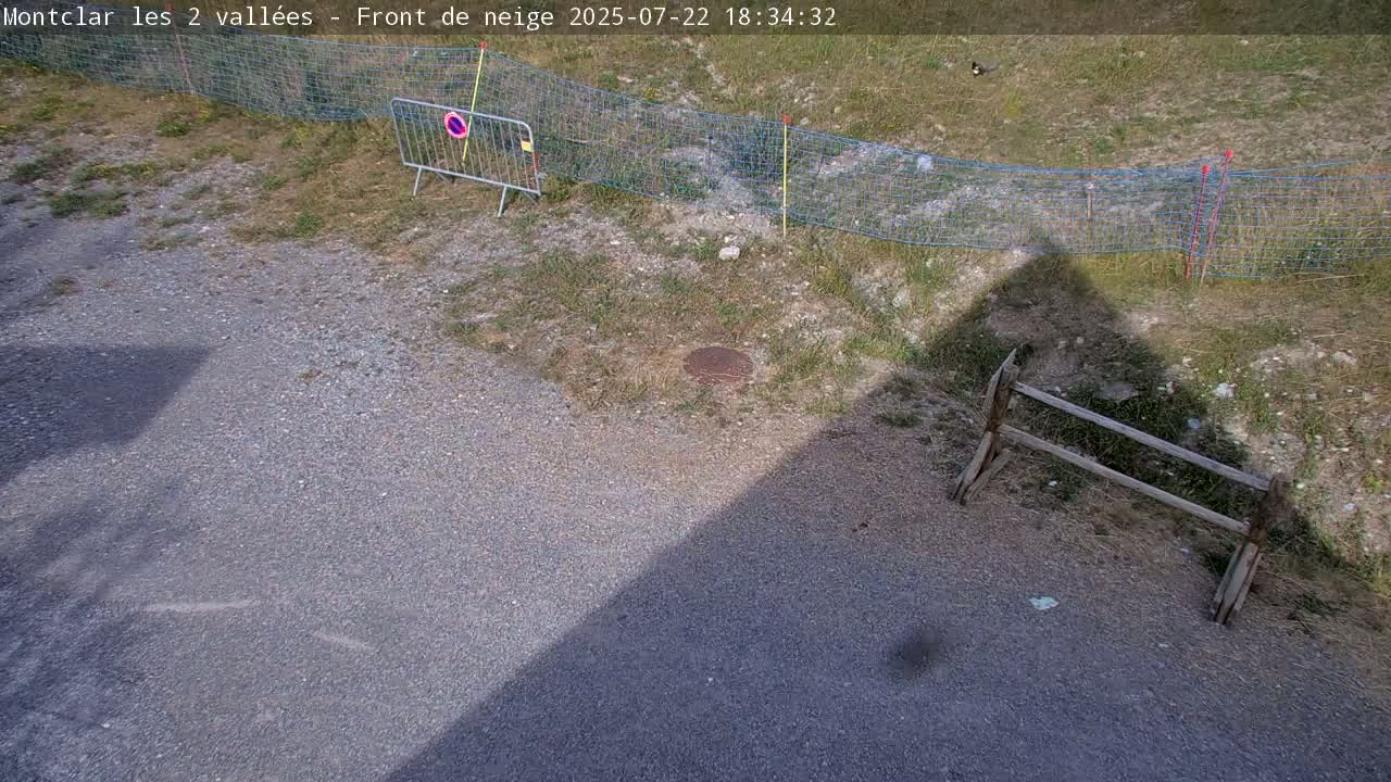 Saint Jaen, Montclar Station les 2 Vallées ( Station the 2 Valleys) & Hotel Area Live Cam - Digne-les-Bains, 	Alpes-de-Haute-Provence, Provence-Alpes-Côte d’Azur, France