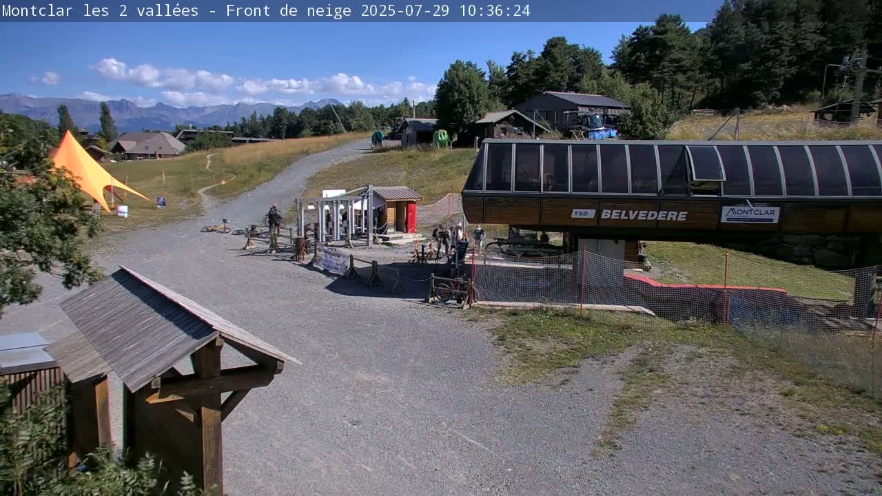 Saint Jaen, Montclar Station les 2 Vallées ( Station the 2 Valleys) & Hotel Area Live Cam - Digne-les-Bains, 	Alpes-de-Haute-Provence, Provence-Alpes-Côte d’Azur, France