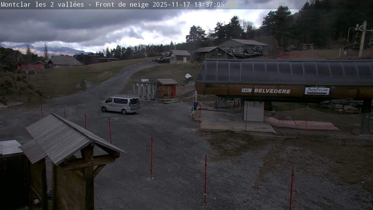 Saint Jaen, Montclar Station les 2 Vallées ( Station the 2 Valleys) & Hotel Area Live Cam - Digne-les-Bains, 	Alpes-de-Haute-Provence, Provence-Alpes-Côte d’Azur, France