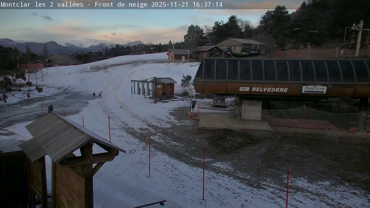 Saint Jaen, Montclar Station les 2 Vallées ( Station the 2 Valleys) & Hotel Area Live Cam - Digne-les-Bains, 	Alpes-de-Haute-Provence, Provence-Alpes-Côte d’Azur, France