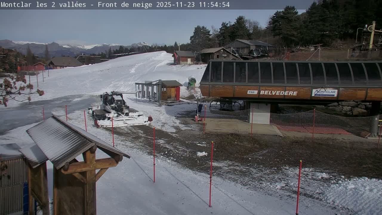 Saint Jaen, Montclar Station les 2 Vallées ( Station the 2 Valleys) & Hotel Area Live Cam - Digne-les-Bains, 	Alpes-de-Haute-Provence, Provence-Alpes-Côte d’Azur, France