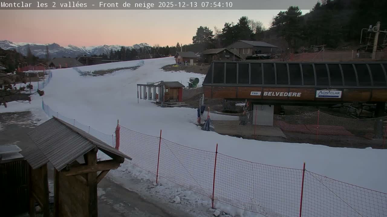 Saint Jaen, Montclar Station les 2 Vallées ( Station the 2 Valleys) & Hotel Area Live Cam - Digne-les-Bains, 	Alpes-de-Haute-Provence, Provence-Alpes-Côte d’Azur, France