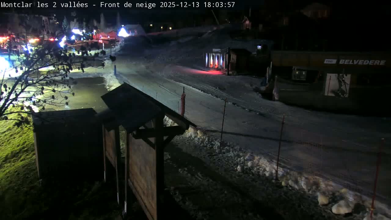 Saint Jaen, Montclar Station les 2 Vallées ( Station the 2 Valleys) & Hotel Area Live Cam - Digne-les-Bains, 	Alpes-de-Haute-Provence, Provence-Alpes-Côte d’Azur, France