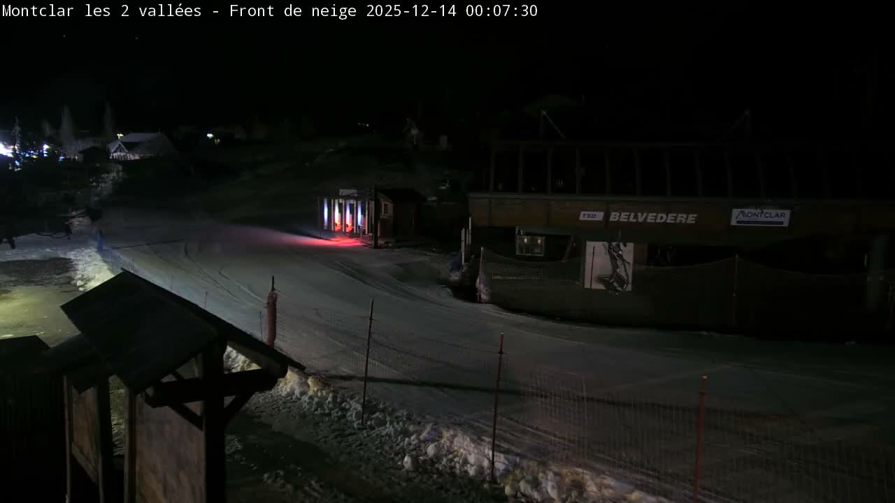 Saint Jaen, Montclar Station les 2 Vallées ( Station the 2 Valleys) & Hotel Area Live Cam - Digne-les-Bains, 	Alpes-de-Haute-Provence, Provence-Alpes-Côte d’Azur, France