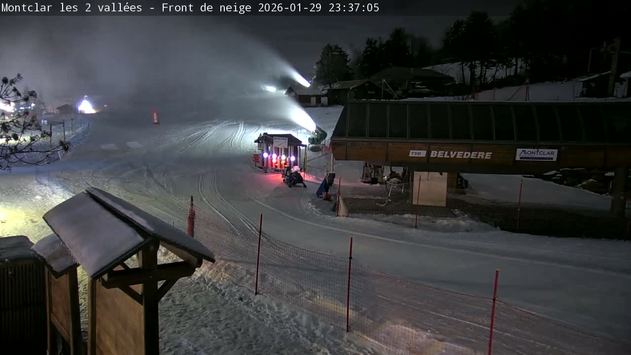 Saint Jaen, Montclar Station les 2 Vallées ( Station the 2 Valleys) & Hotel Area Live Cam - Digne-les-Bains, 	Alpes-de-Haute-Provence, Provence-Alpes-Côte d’Azur, France