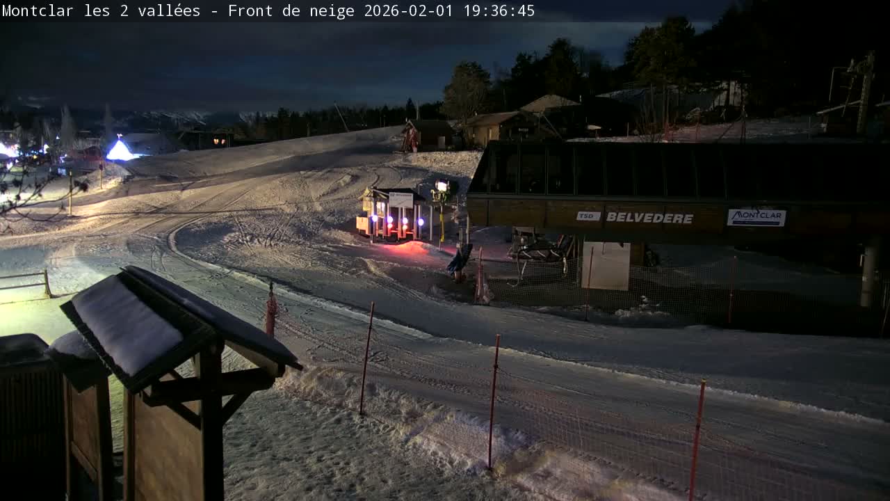 Saint Jaen, Montclar Station les 2 Vallées ( Station the 2 Valleys) & Hotel Area Live Cam - Digne-les-Bains, 	Alpes-de-Haute-Provence, Provence-Alpes-Côte d’Azur, France