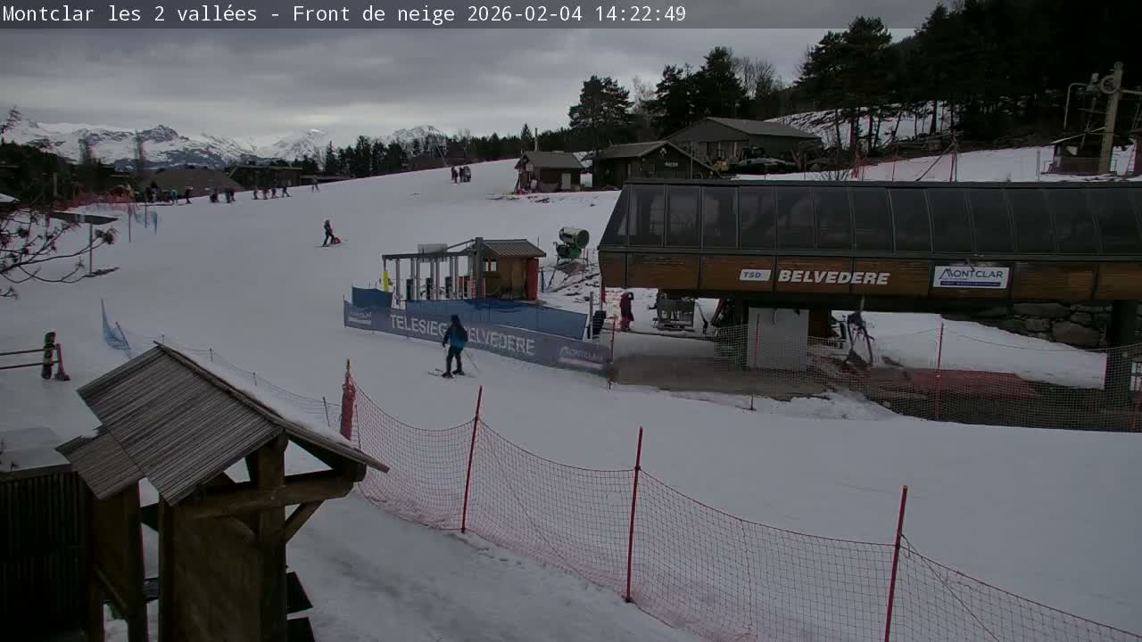Saint Jaen, Montclar Station les 2 Vallées ( Station the 2 Valleys) & Hotel Area Live Cam - Digne-les-Bains, 	Alpes-de-Haute-Provence, Provence-Alpes-Côte d’Azur, France