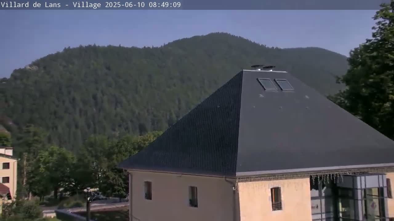 Villard de Lans City Live Cam - Grenoble, Isère, Auvergne-Rhône-Alpes, France