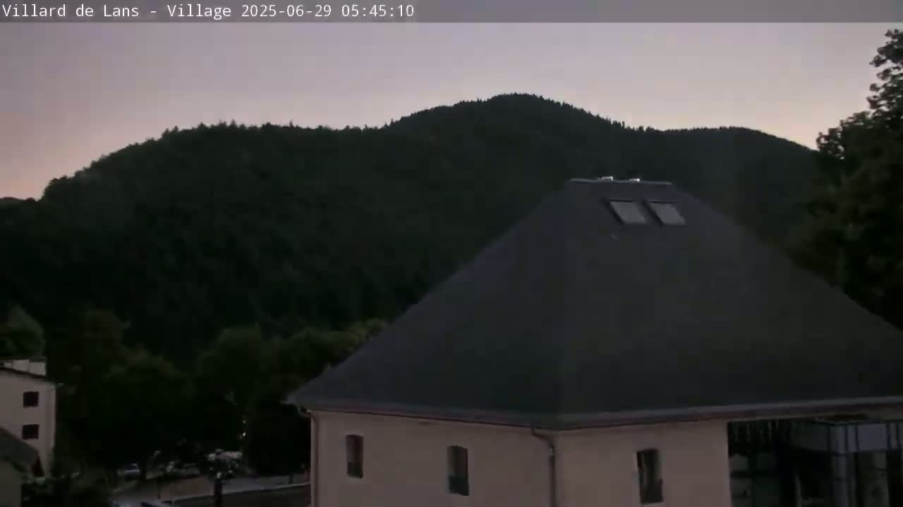 Villard de Lans City Live Cam - Grenoble, Isère, Auvergne-Rhône-Alpes, France