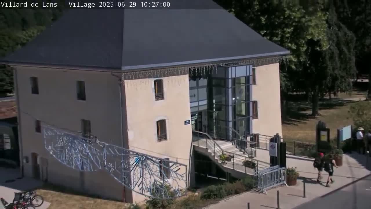 Villard de Lans City Live Cam - Grenoble, Isère, Auvergne-Rhône-Alpes, France