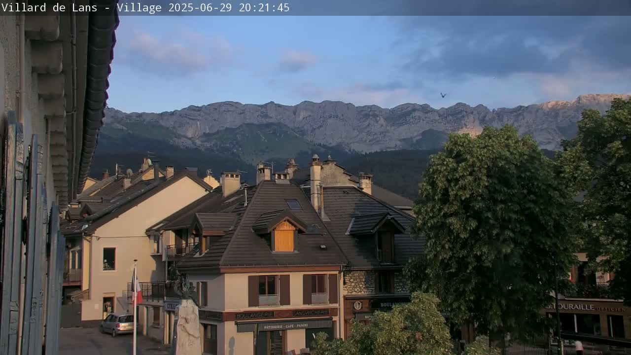 Villard de Lans City Live Cam - Grenoble, Isère, Auvergne-Rhône-Alpes, France