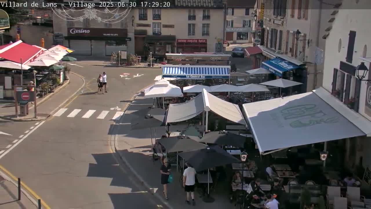 Villard de Lans City Live Cam - Grenoble, Isère, Auvergne-Rhône-Alpes, France