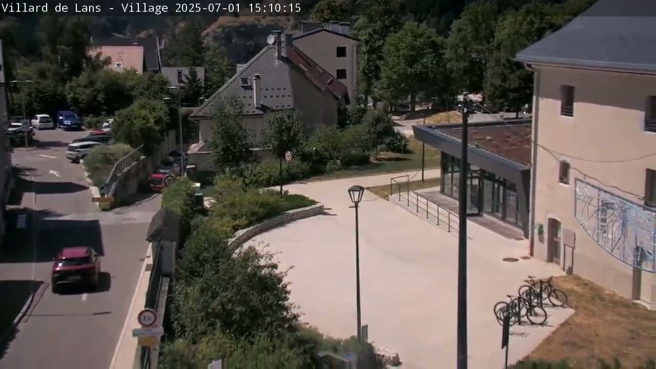 Villard de Lans City Live Cam - Grenoble, Isère, Auvergne-Rhône-Alpes, France