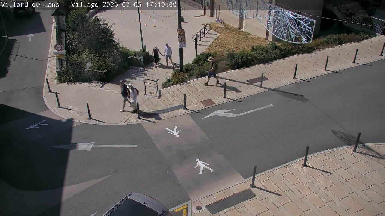 Villard de Lans City Live Cam - Grenoble, Isère, Auvergne-Rhône-Alpes, France