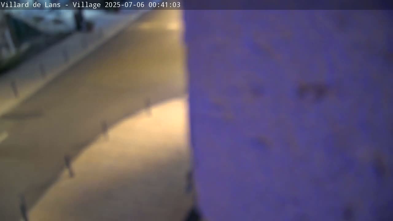 Villard de Lans City Live Cam - Grenoble, Isère, Auvergne-Rhône-Alpes, France