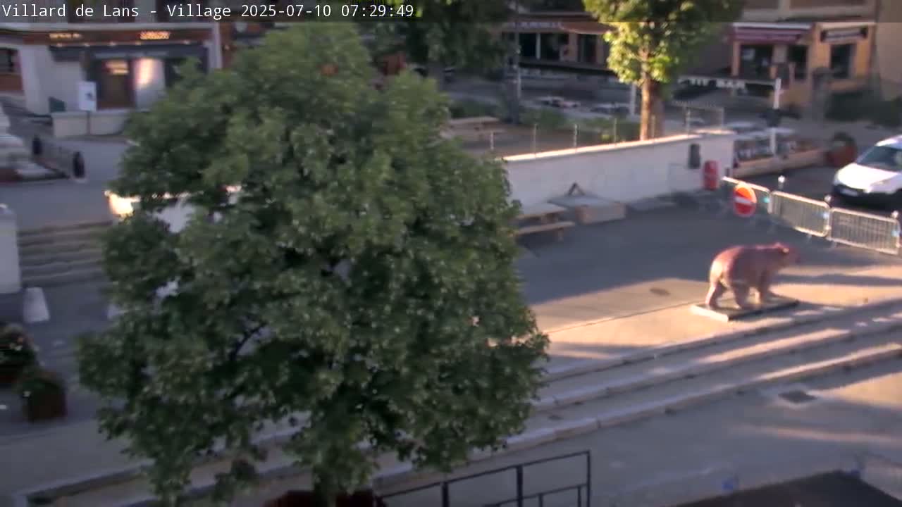 Villard de Lans City Live Cam - Grenoble, Isère, Auvergne-Rhône-Alpes, France