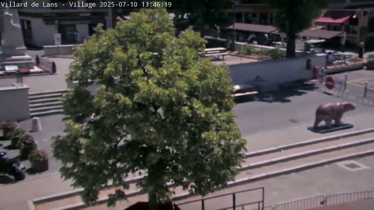 Villard de Lans City Live Cam - Grenoble, Isère, Auvergne-Rhône-Alpes, France