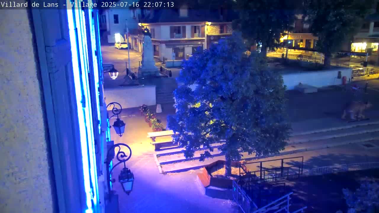 Villard de Lans City Live Cam - Grenoble, Isère, Auvergne-Rhône-Alpes, France