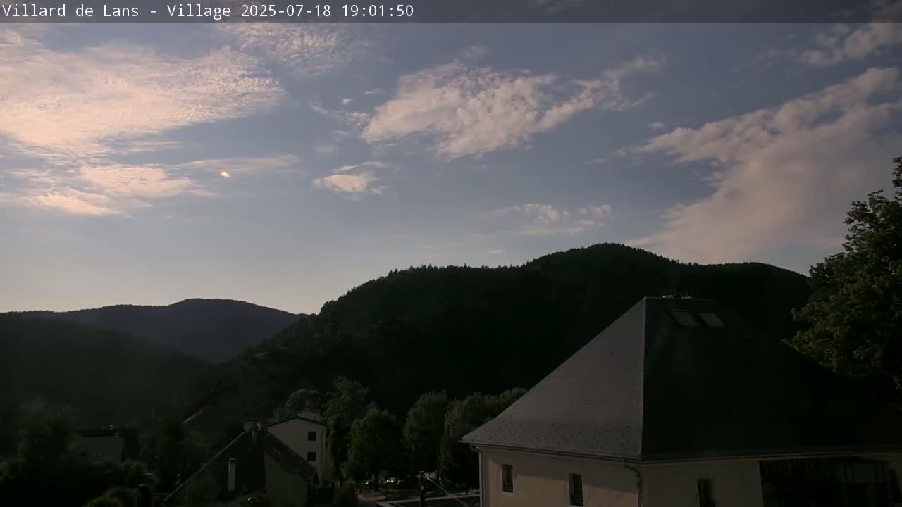Villard de Lans City Live Cam - Grenoble, Isère, Auvergne-Rhône-Alpes, France