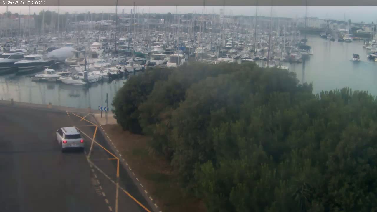 Les Sables-d'Olonne City & Port de Plaisance Olona Port Live Cam - Les Sables-d'Olonne, Vendée, Pays de la Loire, France