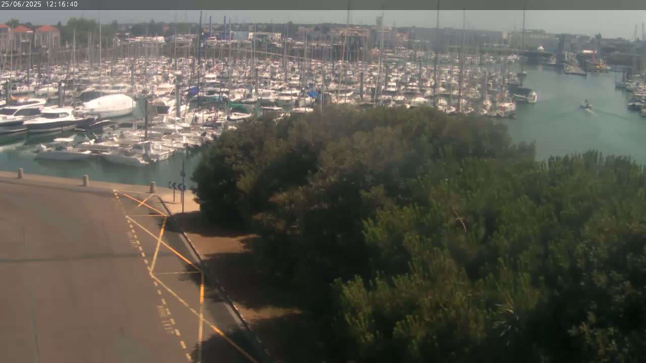 Les Sables-d'Olonne City & Port de Plaisance Olona Port Live Cam - Les Sables-d'Olonne, Vendée, Pays de la Loire, France