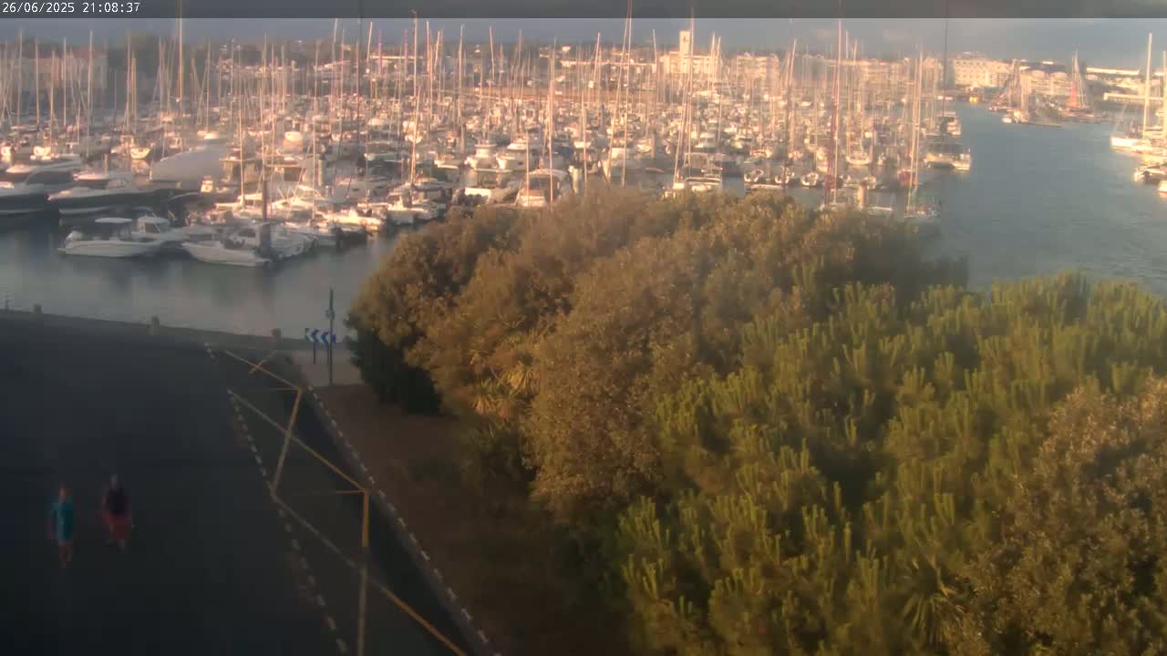 Les Sables-d'Olonne City & Port de Plaisance Olona Port Live Cam - Les Sables-d'Olonne, Vendée, Pays de la Loire, France