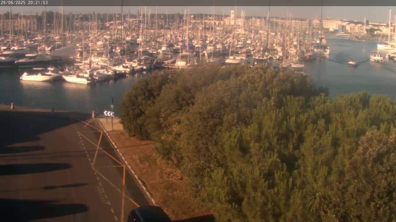 Les Sables-d'Olonne City & Port de Plaisance Olona Port Live Cam - Les Sables-d'Olonne, Vendée, Pays de la Loire, France
