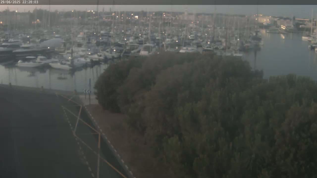 Les Sables-d'Olonne City & Port de Plaisance Olona Port Live Cam - Les Sables-d'Olonne, Vendée, Pays de la Loire, France