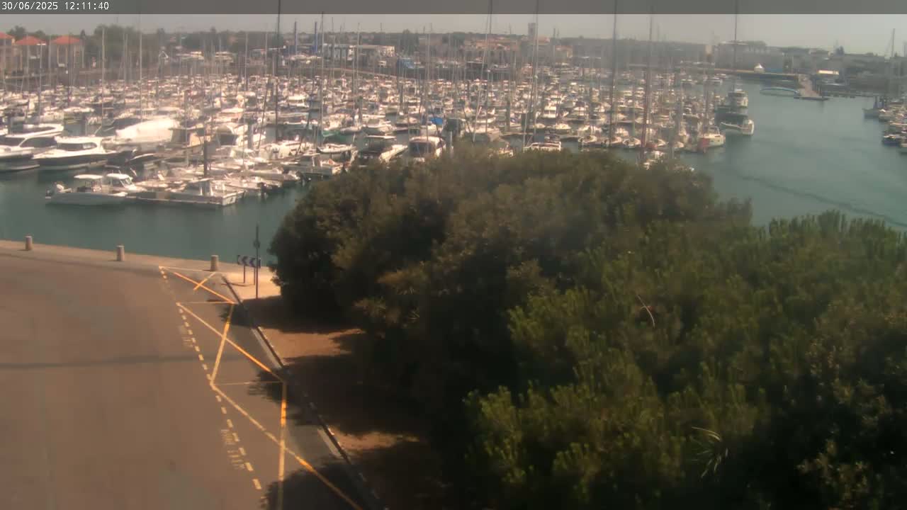 Les Sables-d'Olonne City & Port de Plaisance Olona Port Live Cam - Les Sables-d'Olonne, Vendée, Pays de la Loire, France