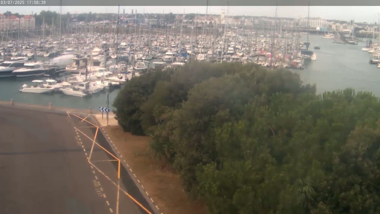 Les Sables-d'Olonne City & Port de Plaisance Olona Port Live Cam - Les Sables-d'Olonne, Vendée, Pays de la Loire, France