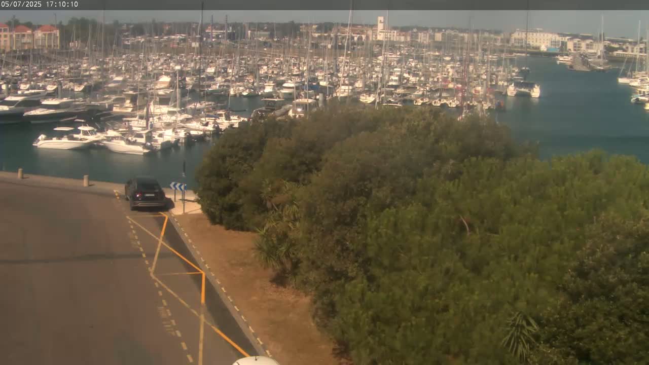 Les Sables-d'Olonne City & Port de Plaisance Olona Port Live Cam - Les Sables-d'Olonne, Vendée, Pays de la Loire, France