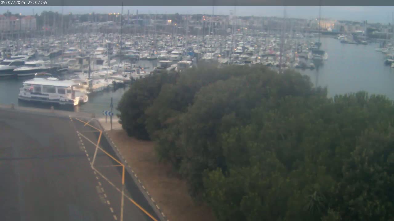 Les Sables-d'Olonne City & Port de Plaisance Olona Port Live Cam - Les Sables-d'Olonne, Vendée, Pays de la Loire, France
