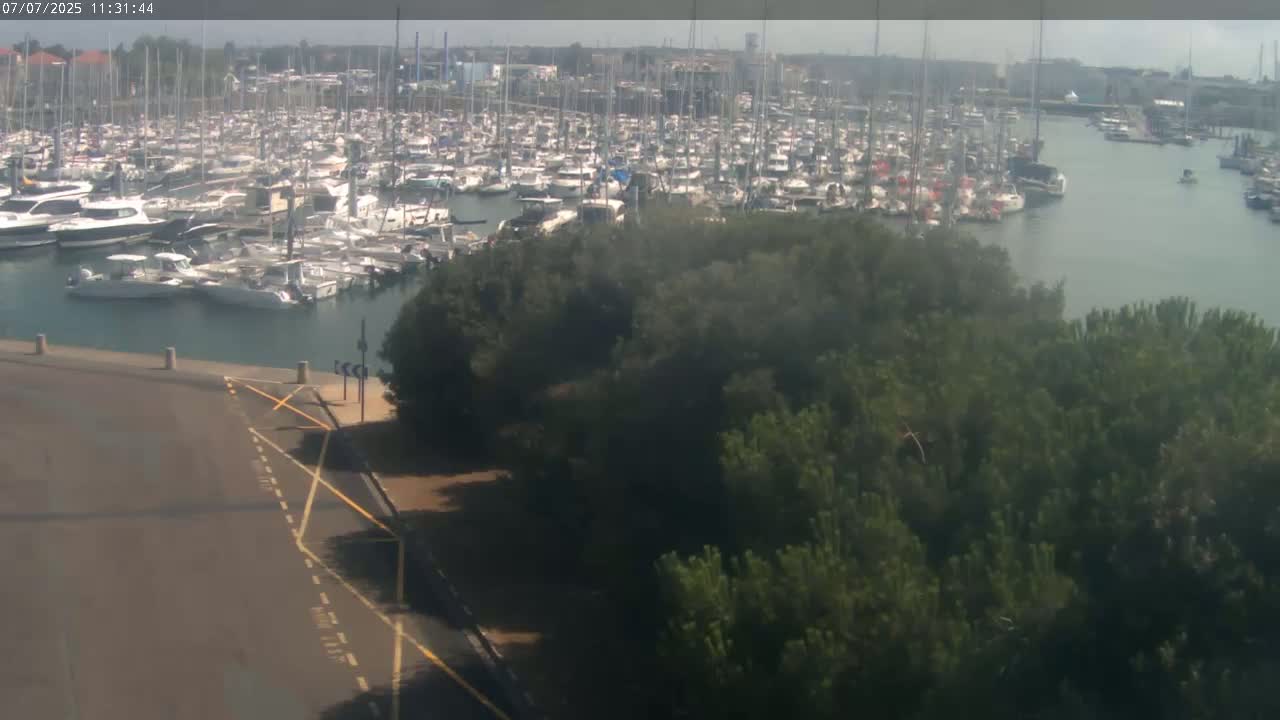 Les Sables-d'Olonne City & Port de Plaisance Olona Port Live Cam - Les Sables-d'Olonne, Vendée, Pays de la Loire, France