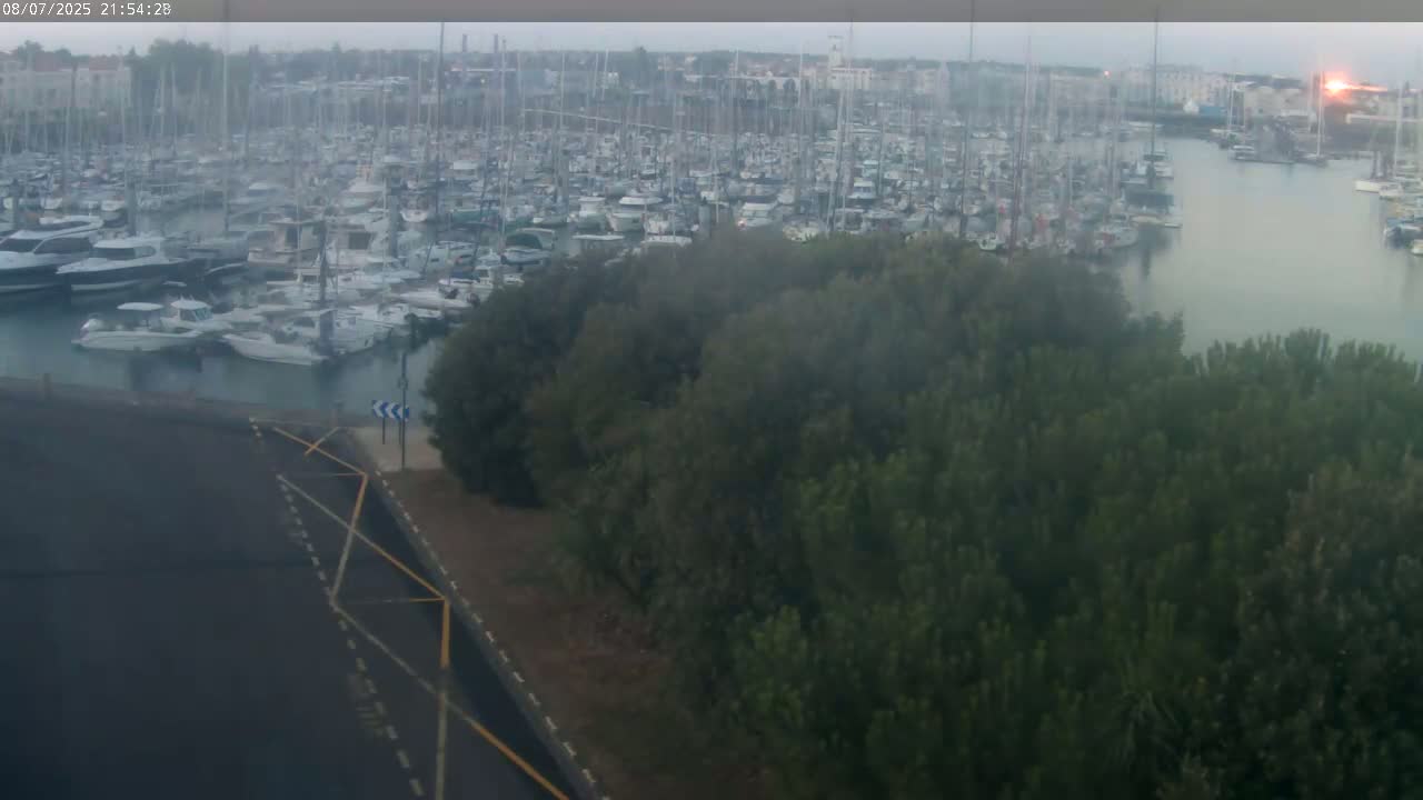 Les Sables-d'Olonne City & Port de Plaisance Olona Port Live Cam - Les Sables-d'Olonne, Vendée, Pays de la Loire, France